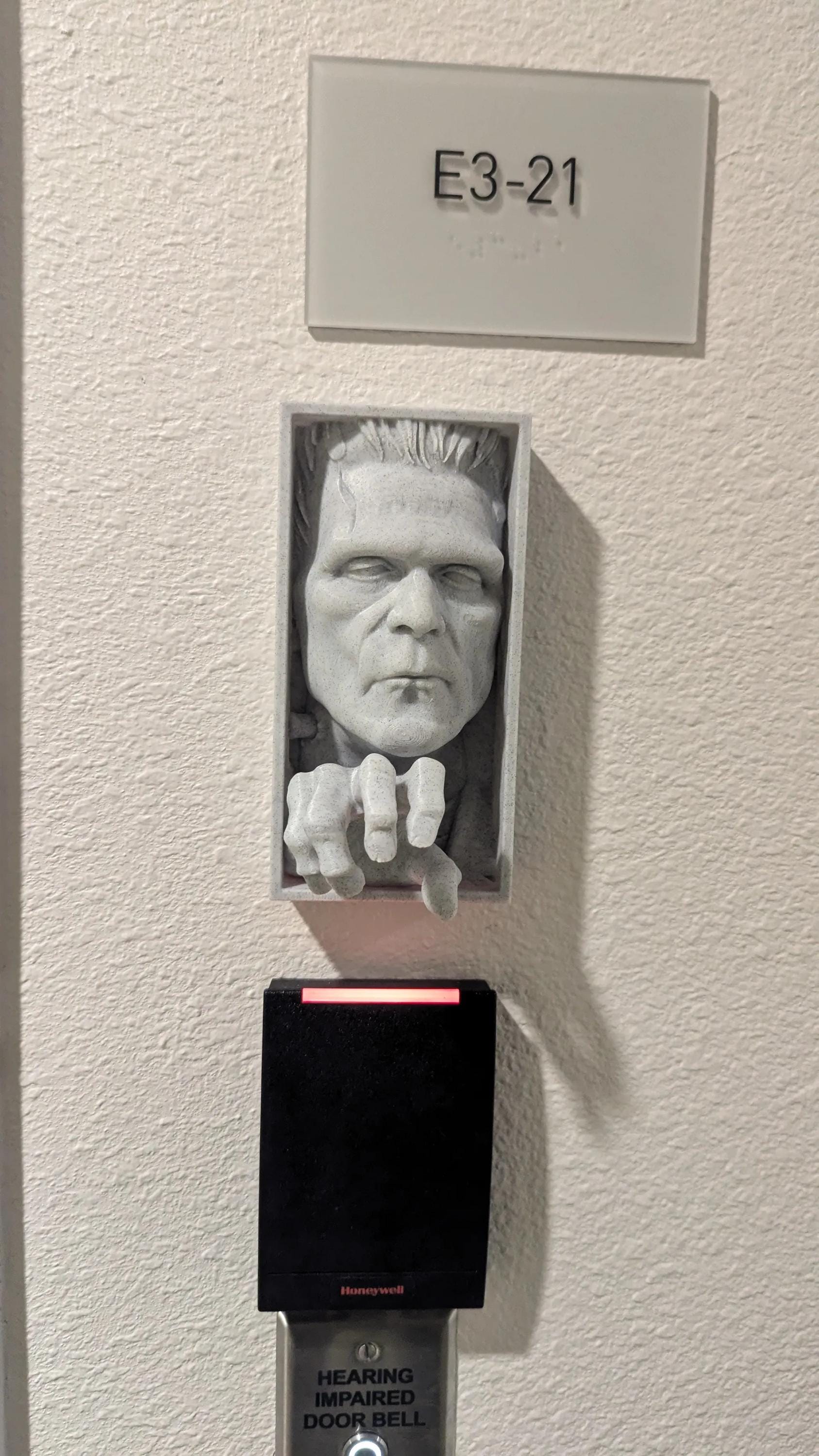 Frankenstein Book Nook, Unique Bookends for Book Lovers, Horror Themed Decor, Vintage Style, Perfect Gift & Home Office Decor