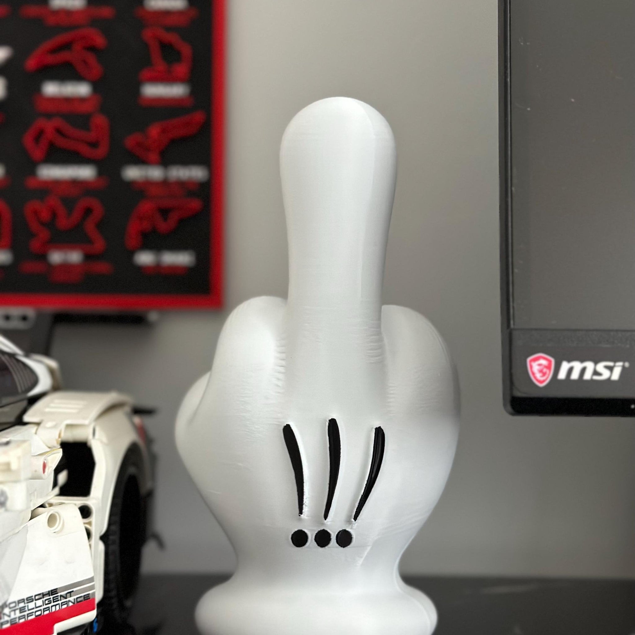 Mickey Mouse Middle Finger Mini Statue – PLA Material, Fun Decorative Figurine, Modern Desk or Shelf Ornament, Unique Gift Idea