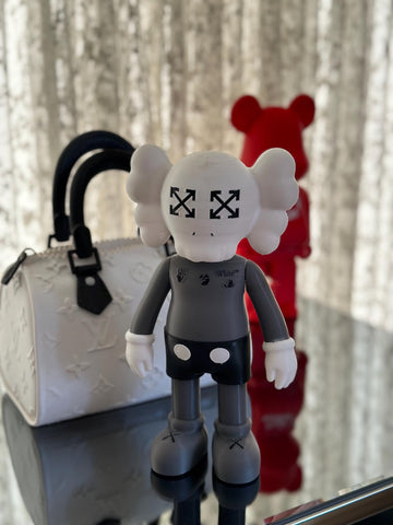 Designer Off Kaws White Art Figure - Modern Collectible Sculpture with Unique Aesthetic - Iconic Home Decor Accent for Art Enthusiasts