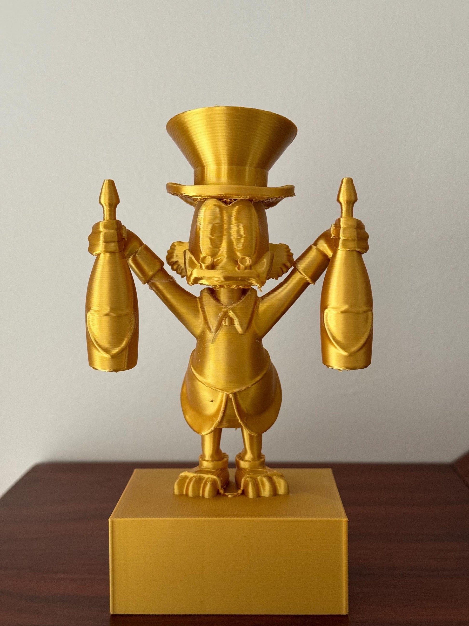 Luxury Gold McDuck Figurine - Elegant Duck Statue Decor for Collectors - Premium Gold Duck Figurine for Home, Office, or Gift Display